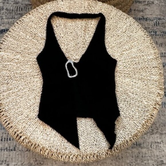 Princess Polly Moderna Halter Lace Top Black, 0 - Picture 3 of 5